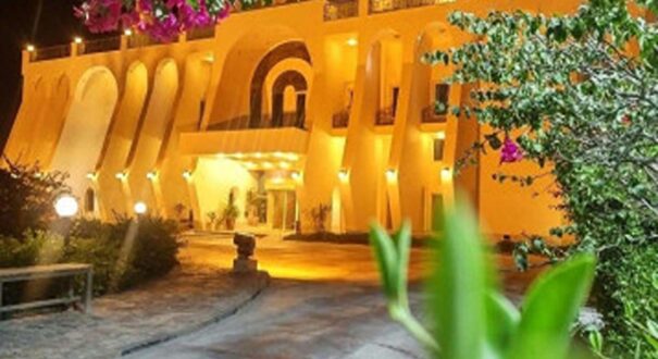 ساختمان هتل آفتاب شرق کیش هتل آفتاب شرق کیش